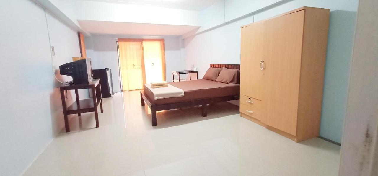 Banyan Resort Bangsaen Екстериор снимка