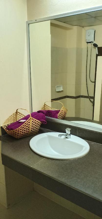 Banyan Resort Bangsaen Екстериор снимка