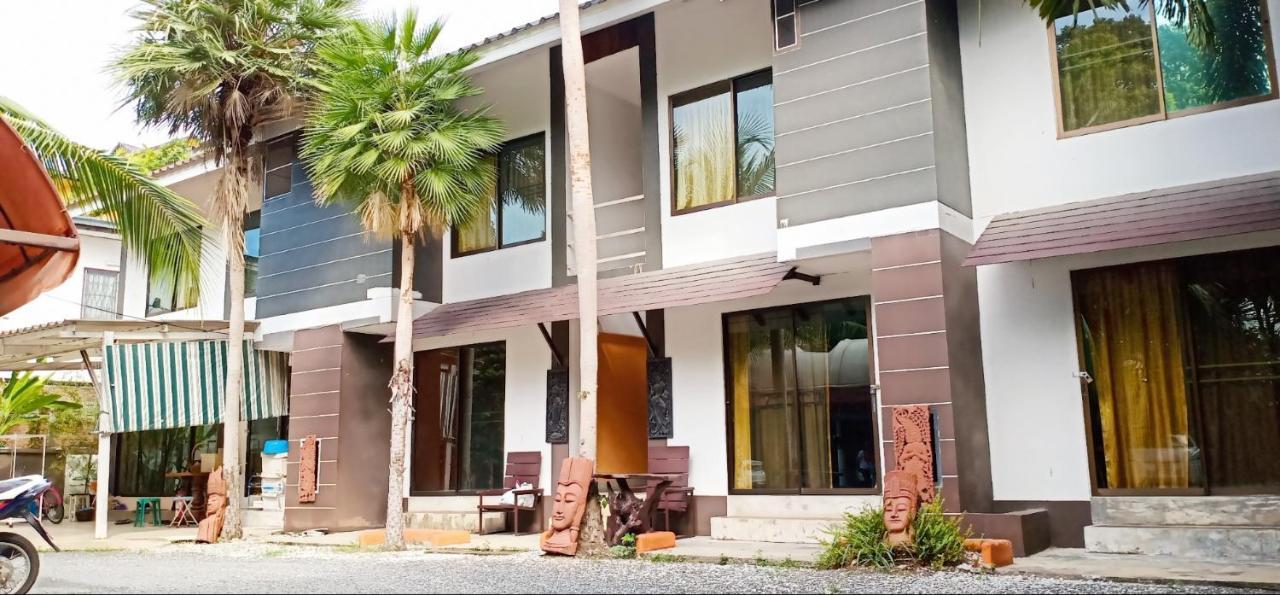 Banyan Resort Bangsaen Екстериор снимка